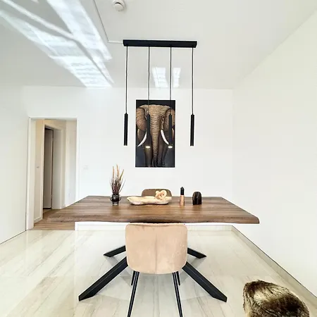 Regency - Exklusive Zentrale 50m2 I Balkon I Wifi I Netflix דירה